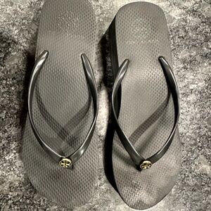 Tory Burch Wedge Flip Flop Thong Sandal - Women size 10M, Black